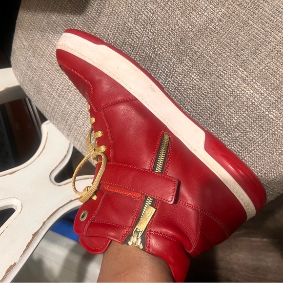 Salvatore Ferragamo - Picture 3 of 5